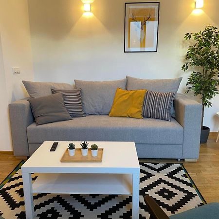 City Break Apartments Chic And Luxury Beograd Bagian luar foto