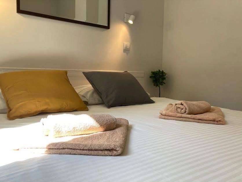 City Break Apartments Chic And Luxury Beograd Bagian luar foto