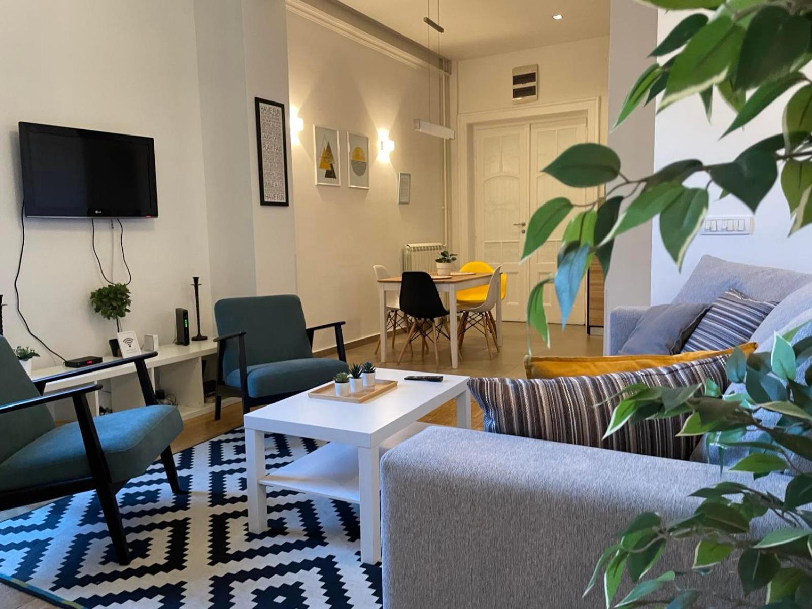 City Break Apartments Chic And Luxury Beograd Bagian luar foto
