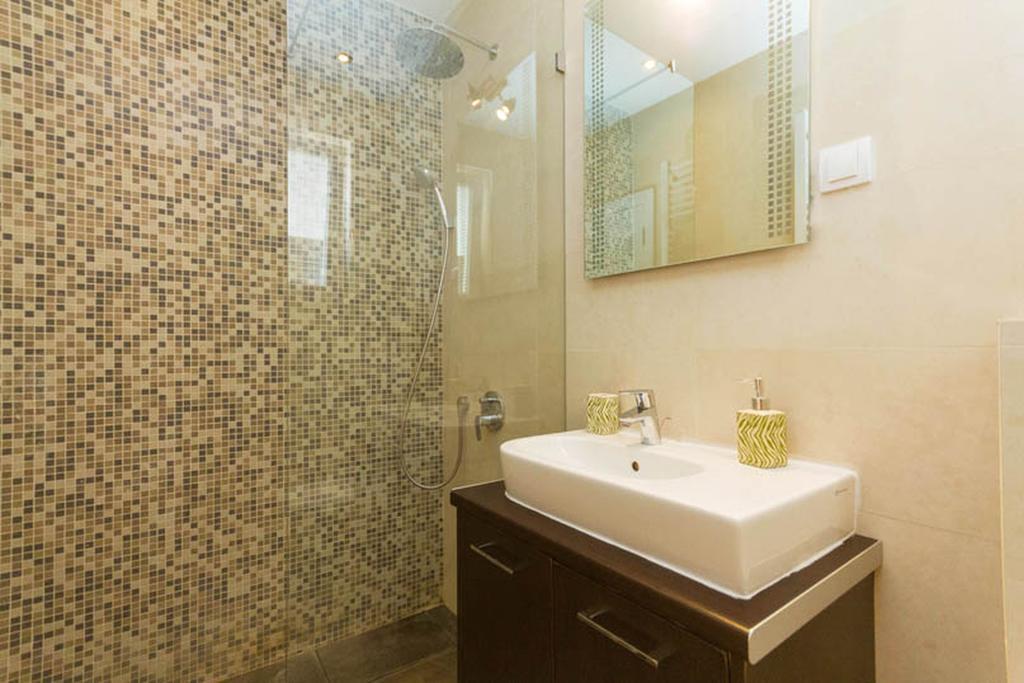 City Break Apartments Chic And Luxury Beograd Bagian luar foto