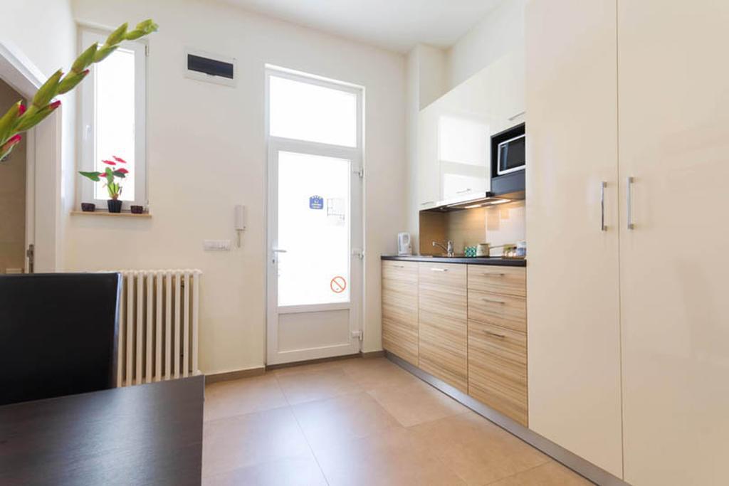 City Break Apartments Chic And Luxury Beograd Bagian luar foto