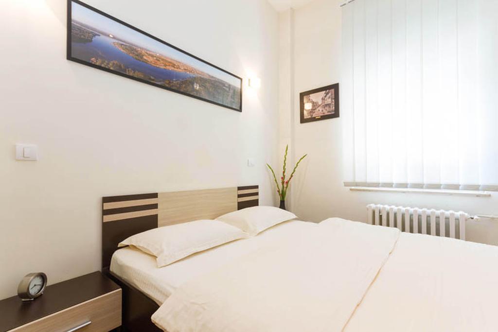 City Break Apartments Chic And Luxury Beograd Bagian luar foto